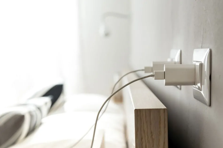 Phone Charging Hacks When You Are Running Late 