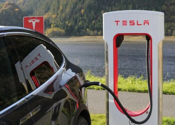 Tesla’s Autopilot Technology Predicts Crashes