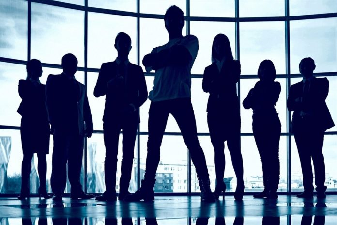 -group-front-leadership-team-professionals-businesspeople