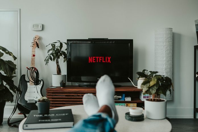 mollie-sivaram-yubCnXAA3H8-unsplash Netflix alternatives