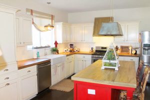 False the Look of Butcher Block With Poplar Wood