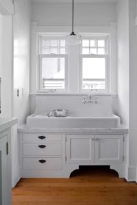 Elegant Vintage Kitchen Sink