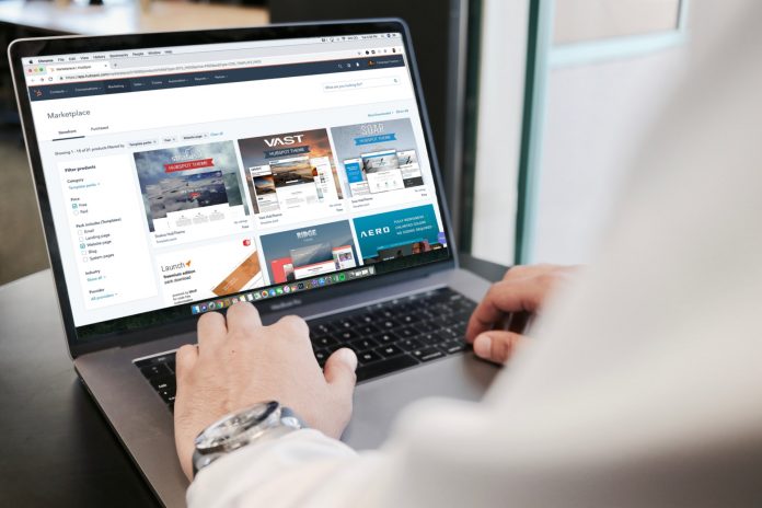 campaign-creators-OGOWDVLbMSc-unsplash backpage alternatives
