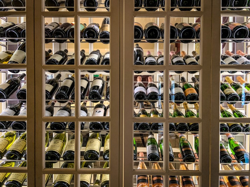 wine cabinet