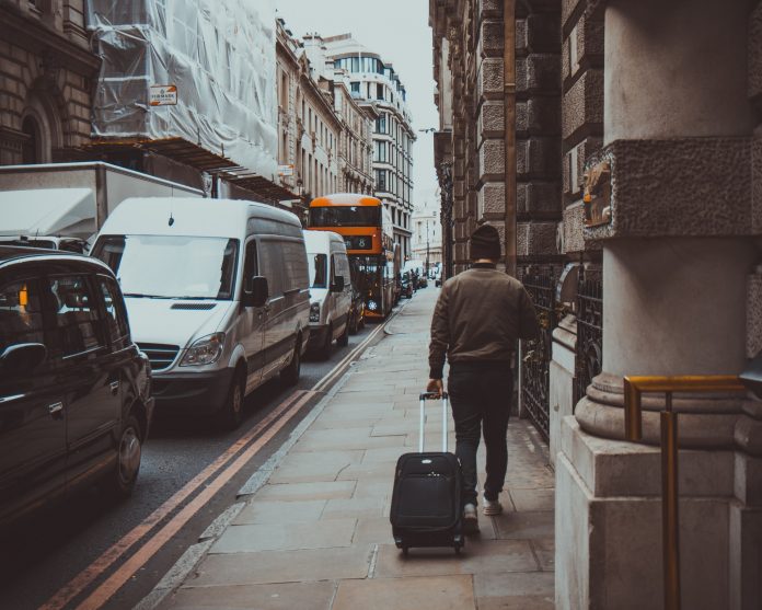 tomas-gal-P-EuWjWz8gc-unsplash best carry on luggage