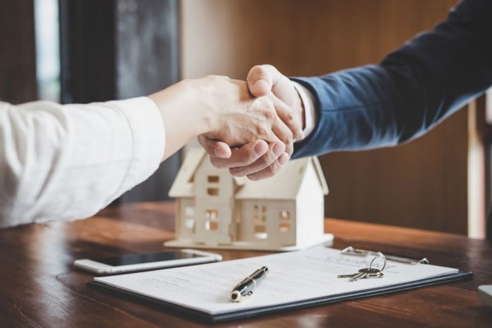 How-to-Get-Homeowners-Insurance-After-Being-Dropped-min how to get homeowners insurance after being dropped