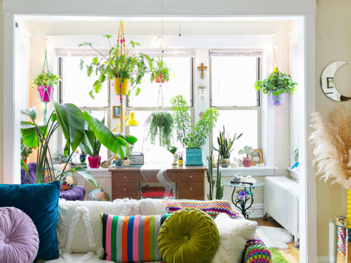 at_house tours_archive_Anna's Neon Garden_2c1054a460f1f7b88493cc7ab37b7b15b7371ac4 Indoor garden decoration
