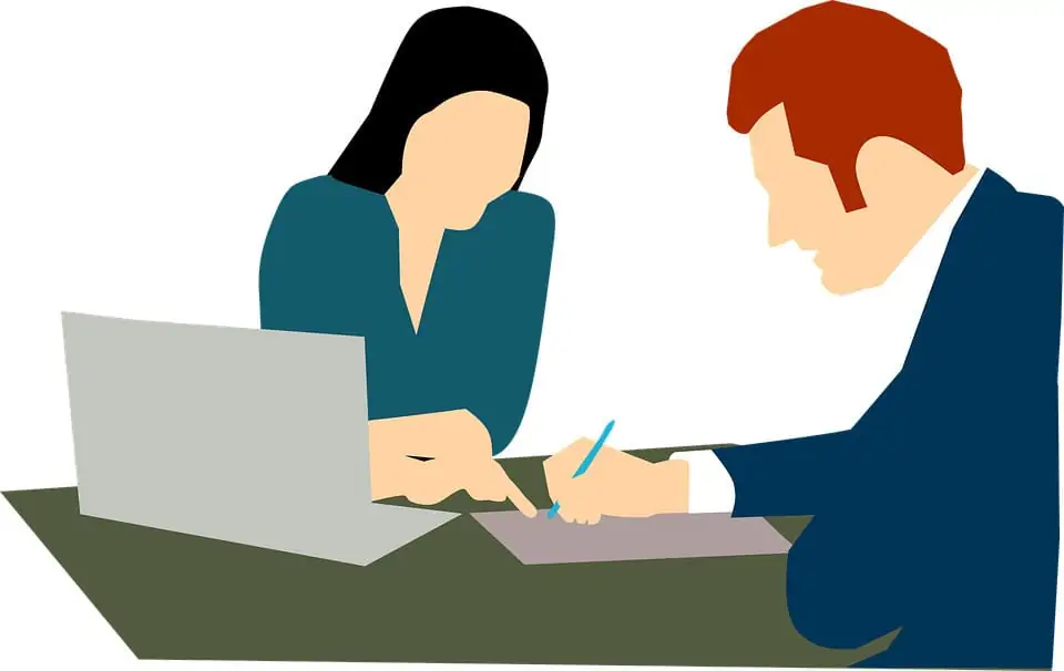 Design Agency vs. Freelance Logo Designer