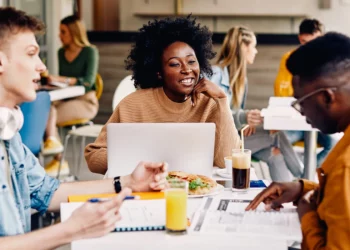 Best Colleges for Communication Courses in Canada