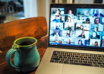 Remote Team: Remote Team Management Tips