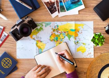 The Stress-Free Travel Guide to Vacationing During the Peak Season