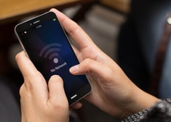 Find out how to fix mobile network issues in the UK