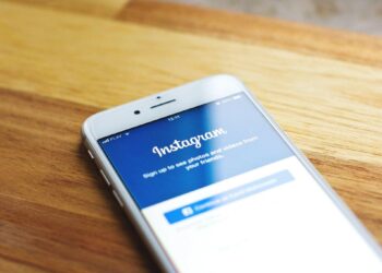 Instagram Ads: How to Generation Conversions and Build Community with Instagram Marketing