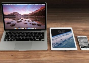 Apple’s Long-Term Strategy Aligns with Warren Buffett’s Principle in iPhone 15 Launch