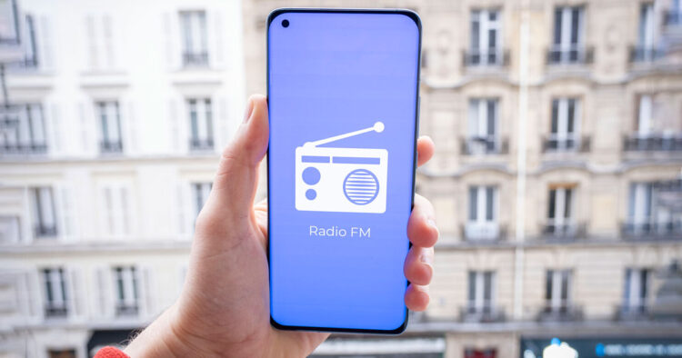Best Free FM Radio App For Android