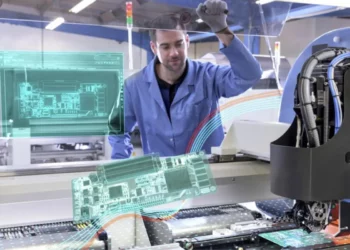 3 Ways That Electronics Manufacturing Software Can Help Streamline the Production Process