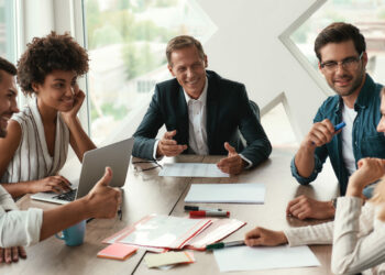 Navigating the Horizon of Customer Service Trends in 2024