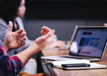 Industry-specific insights: Product Management Course for Different Sectors in India