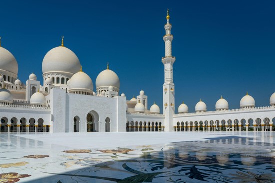 9 Reasons Why You Should Travel To Abu Dhabi