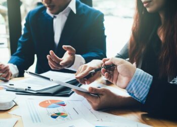 Attract & Retain High-Value Clients: Your Business Law Firm Marketing Playbook