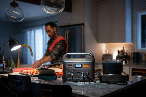 What Size Electric Generator for Home Do You Need to Run Smoothly