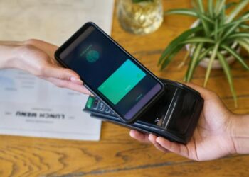 Biometric Banking: Why Your Face, Fingerprint, and Voice Are the New PIN