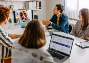 How to Transcribe Interviews and Meetings for Better Analysis