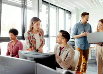 Distribution Software: How to Choose the Right Tool for Your Business Growth