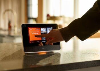 Why Vivint’s Home Security Keeps Working When the Power Grid Doesn’t